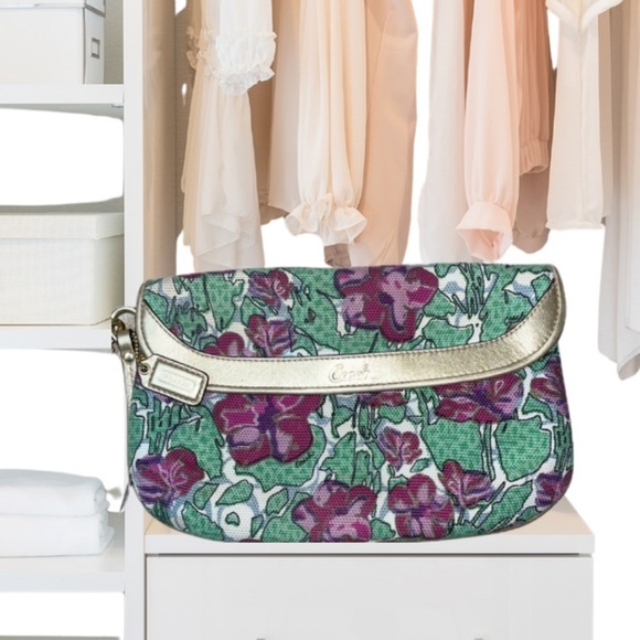 COACH Ashley Multicolor Floral Canvas Gold Leather Lg.Wristlet Wallet Clutch - Picture 1 of 13